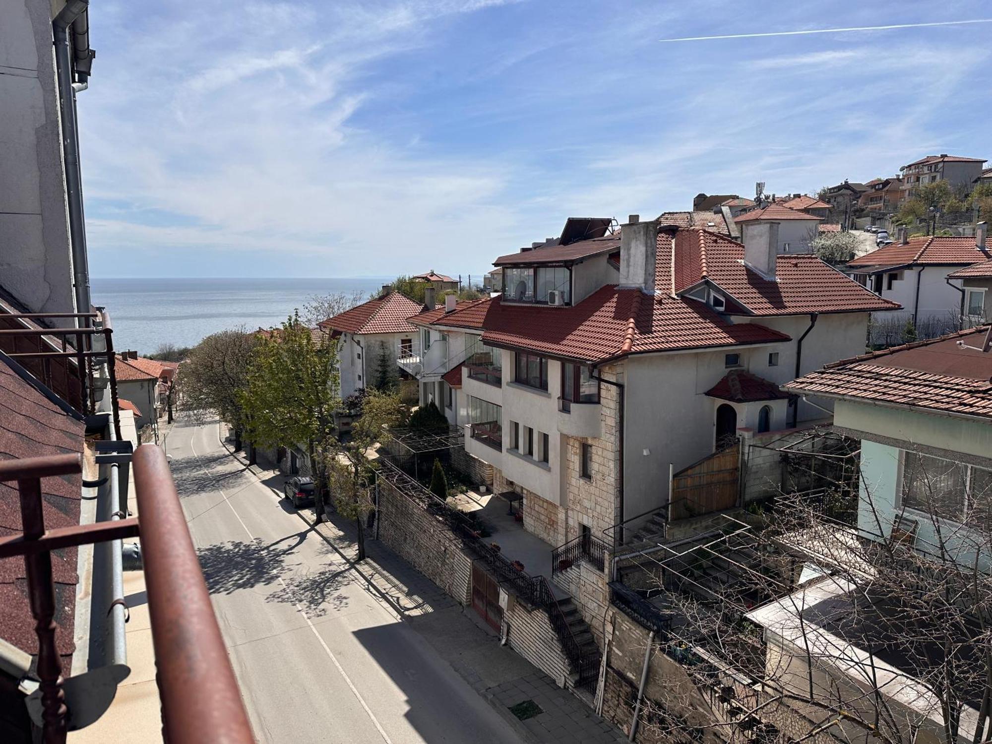 Апартамент Sea Sky View *